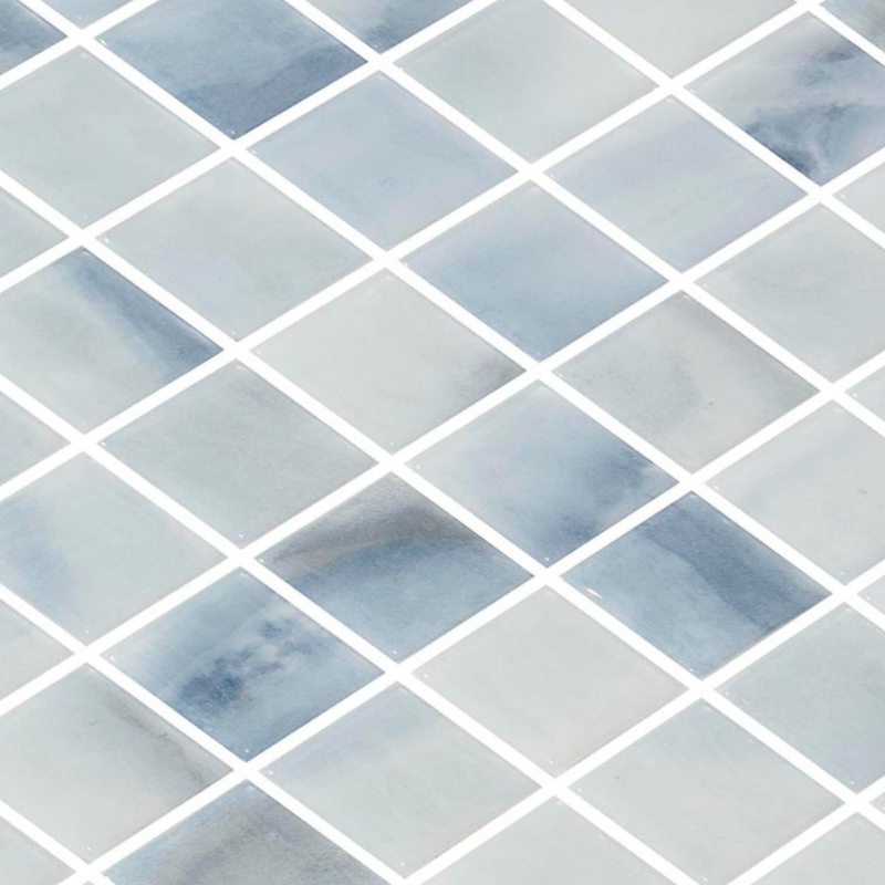 Stakleni mozaik pločice u plavim tonovima za luksuzni bazen - Best Floors